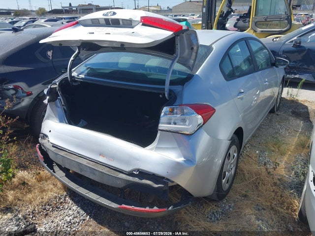 صورة 4 لـ 2015 KIA FORTE LX