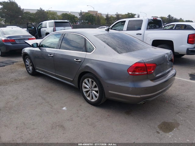 صورة 3 لـ 2013 Volkswagen PASSAT 2.5L SEL PREMIUM