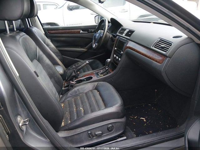 صورة 5 لـ 2013 Volkswagen PASSAT 2.5L SEL PREMIUM