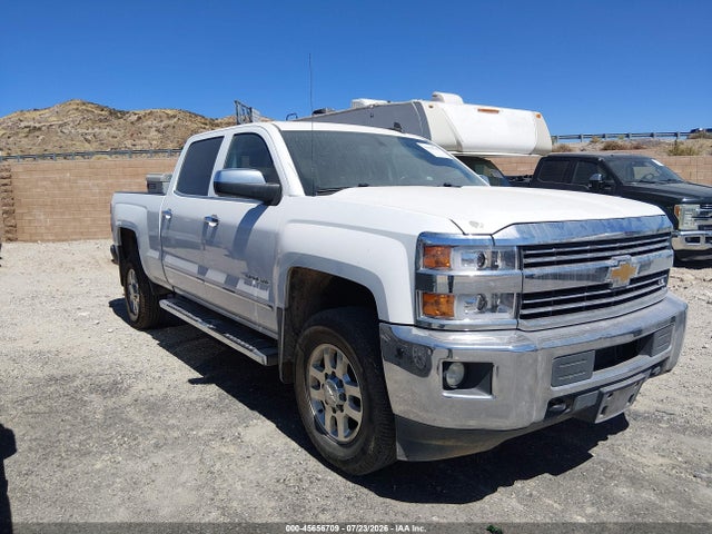 2015 Chevrolet SILVERADO 2500HD BUILT AFTER AUG 14 LTZ — фото 1