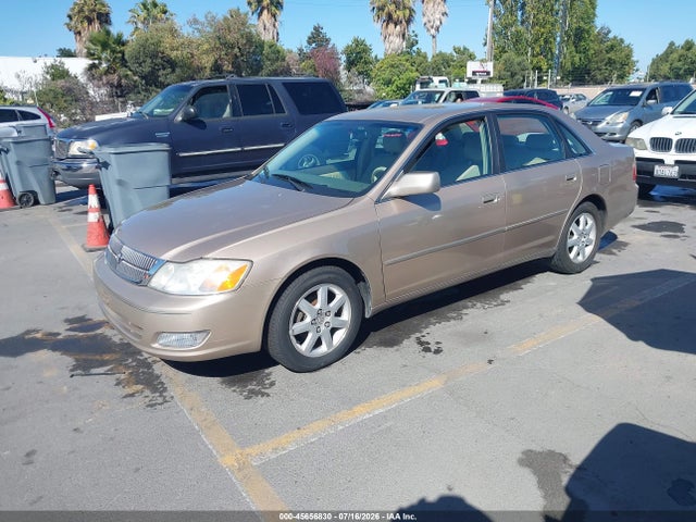 2001 Toyota AVALON XLS — фото 2