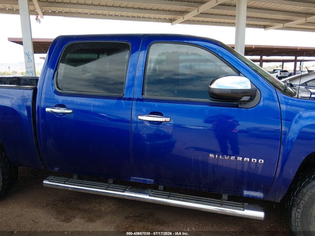 2010 Chevrolet SILVERADO 1500 LT — миниатюра 13