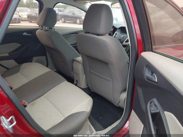 2014 FORD FOCUS SE 照片 8