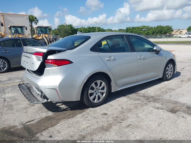 2024 Toyota COROLLA LE photo 4