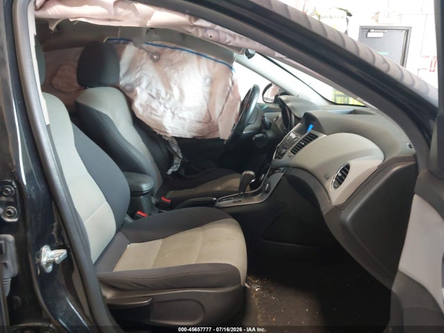 صورة 5 لـ 2013 Chevrolet CRUZE LS AUTO