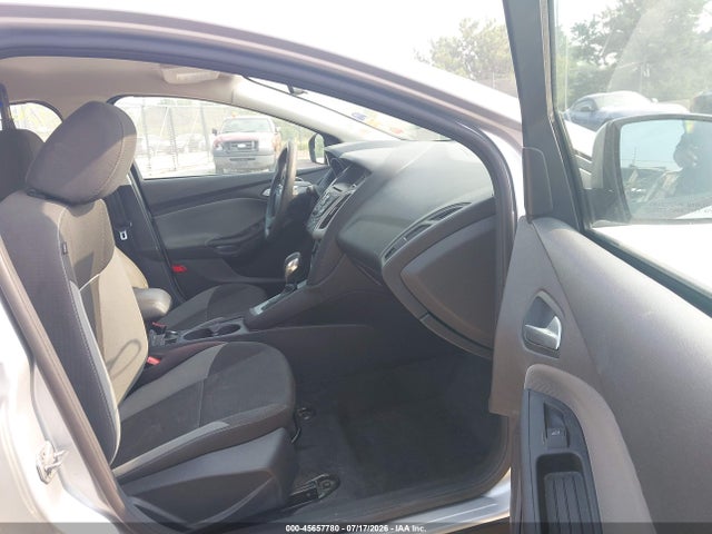 صورة 5 لـ 2014 FORD FOCUS SE