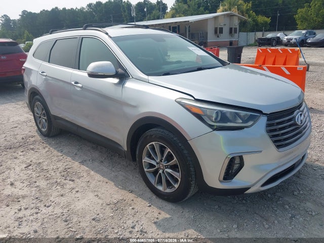 2018 HYUNDAI SANTA FE SE