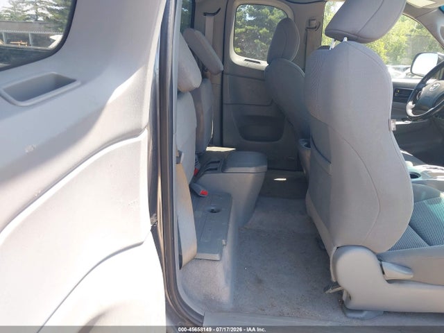 صورة 8 لـ 2011 Toyota TACOMA BASE V6