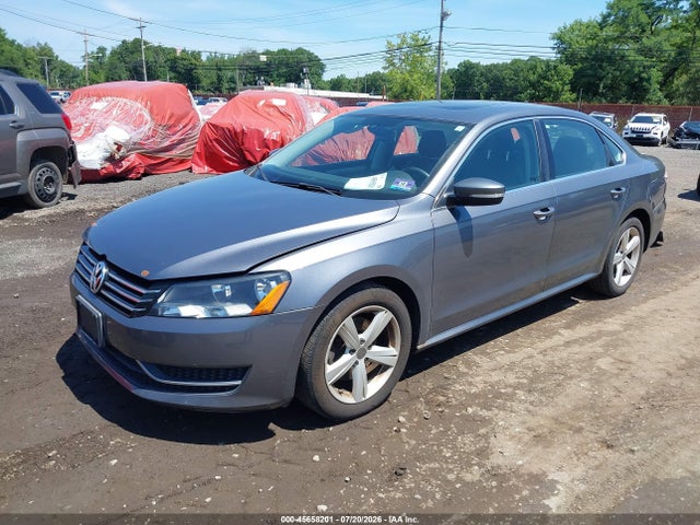 2013 Volkswagen PASSAT 2.5L SE 照片 2