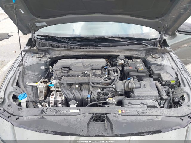 صورة 10 لـ 2025 Hyundai ELANTRA SEL SPORT