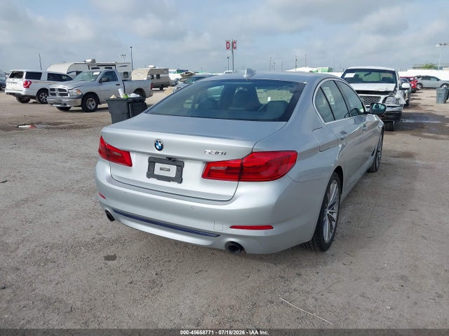 2019 BMW 530I photo 4