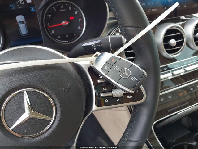 2022 MERCEDES-BENZ GLC 300 SUV 11