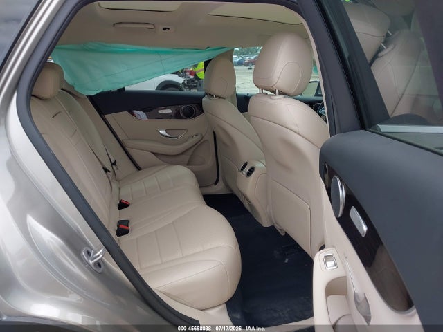 2022 MERCEDES-BENZ GLC 300 SUV 8