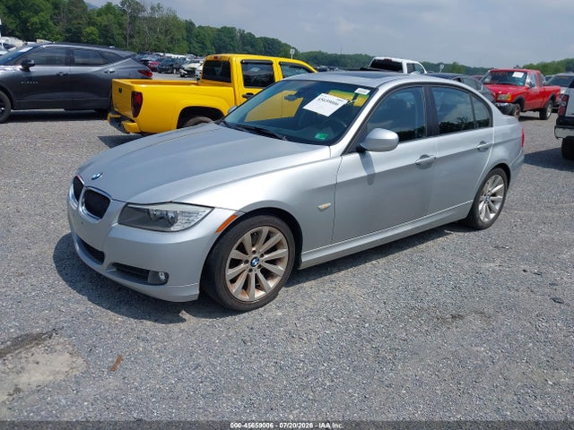 2011 BMW 328I 照片 2