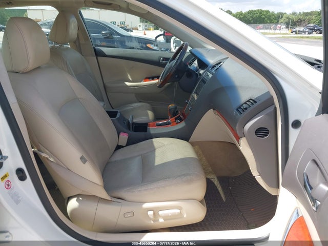 صورة 5 لـ 2010 Lexus ES 350