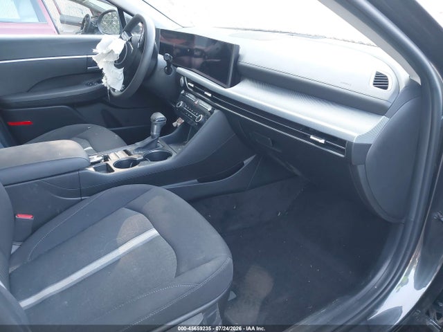 صورة 5 لـ 2025 Hyundai SONATA SE