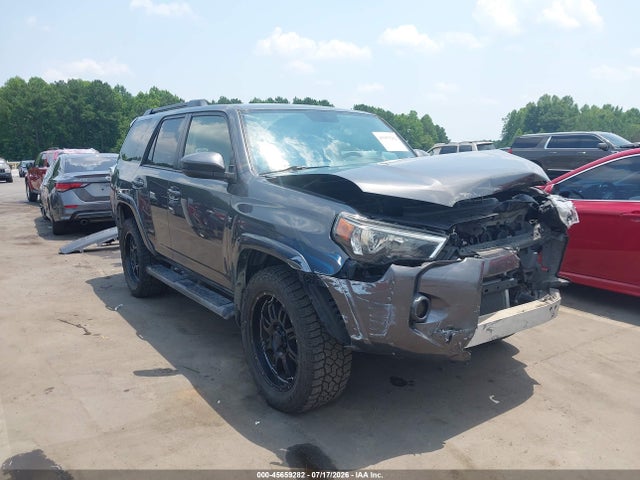 2016 TOYOTA 4R SR5