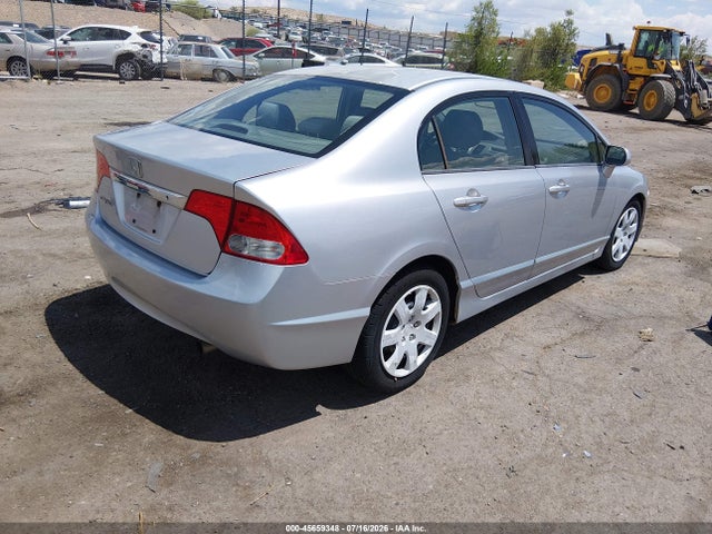 2011 Honda CIVIC LX — фото 4