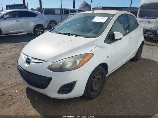 2013 Mazda MAZDA2 SPORT 照片 2