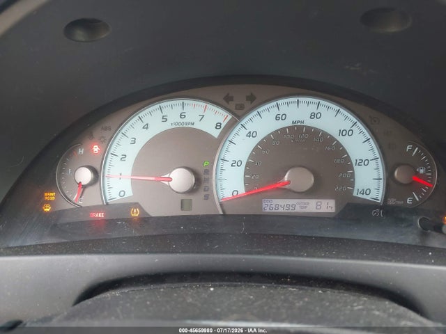 2011 Toyota CAMRY SE photo 7