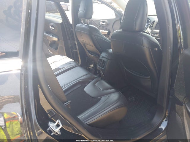 2019 JEEP CHEROKEE LATITUDE PLUS 4X4 8