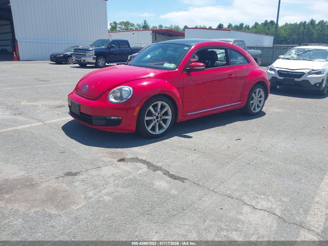 2014 Volkswagen BEETLE 2.5L photo 2