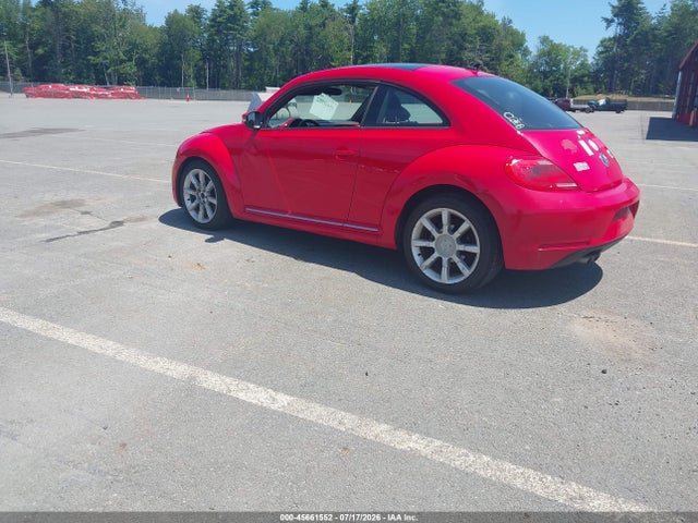 2014 Volkswagen BEETLE 2.5L photo 3