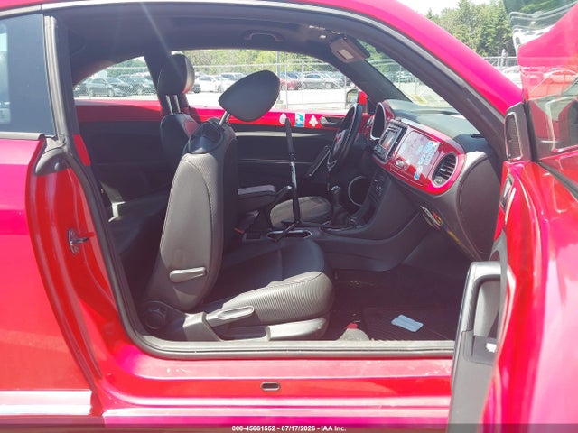 2014 Volkswagen BEETLE 2.5L photo 5