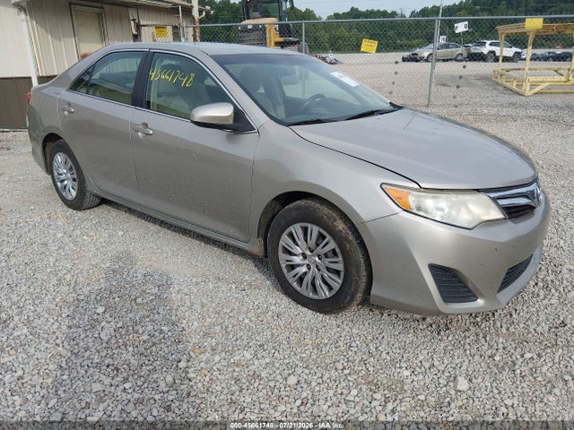 2013 TOYOTA CAMRY LE