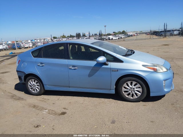 2013 Toyota PRIUS PLUG-IN 缩略图 14