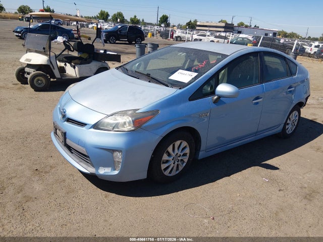 2013 Toyota PRIUS PLUG-IN 照片 2
