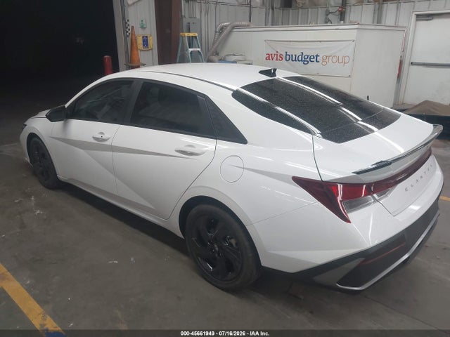 2026 Hyundai ELANTRA SEL SPORT — фото 3
