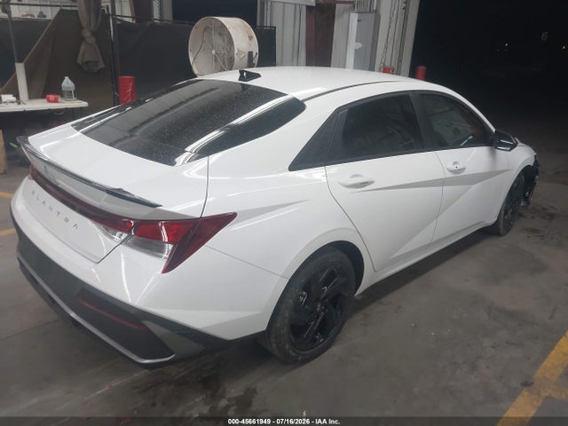 2026 Hyundai ELANTRA SEL SPORT — фото 4