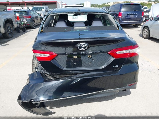 2019 TOYOTA CAMRY LE 17