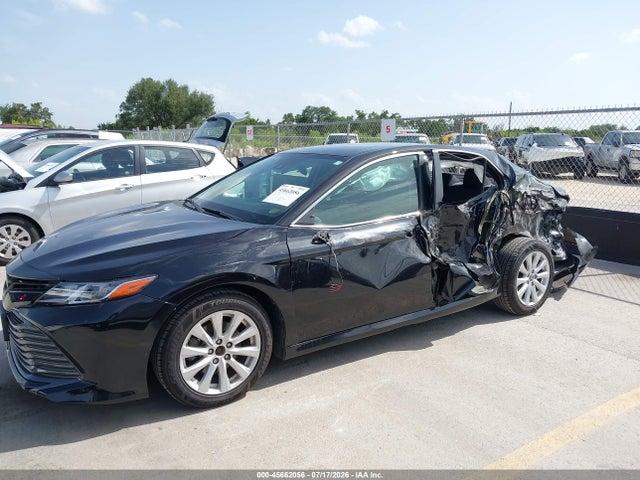 2019 TOYOTA CAMRY LE 6