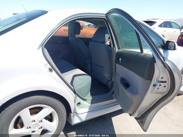 صورة 8 لـ 2003 Mazda MAZDA6 I