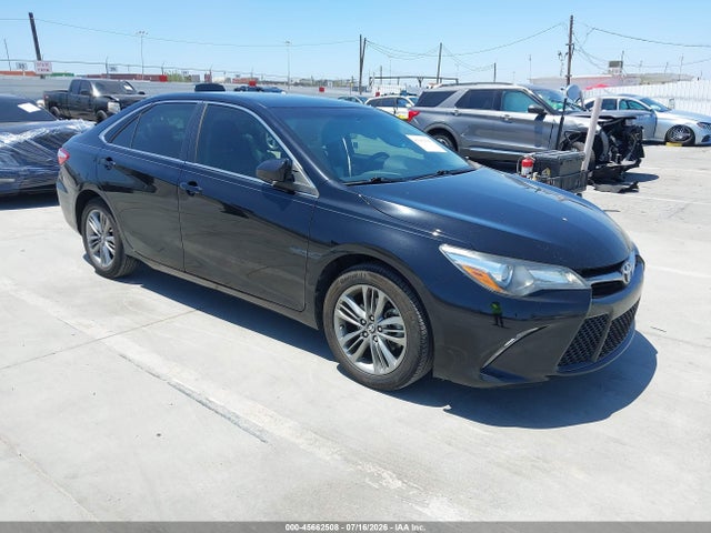 2017 TOYOTA CAMRY SE
