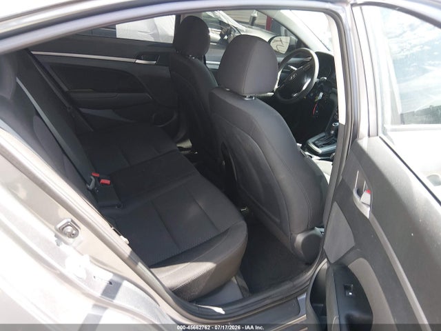 صورة 8 لـ 2019 Hyundai ELANTRA SEL