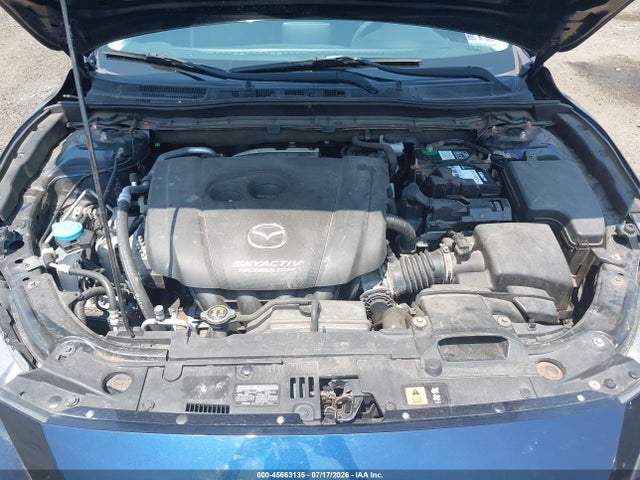 صورة 10 لـ 2015 Mazda MAZDA3 I TOURING