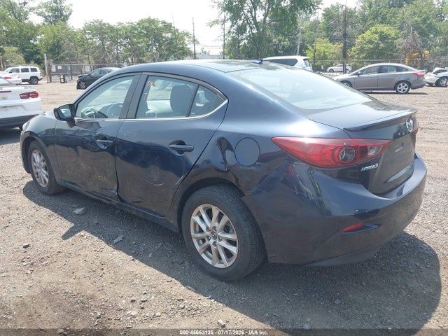 صورة 6 لـ 2015 Mazda MAZDA3 I TOURING