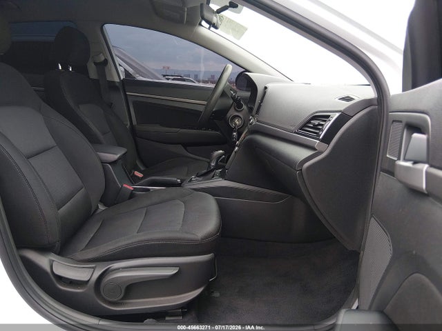 2018 Hyundai ELANTRA SEL 照片 5