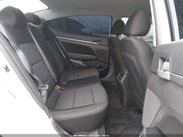 2018 Hyundai ELANTRA SEL 照片 8