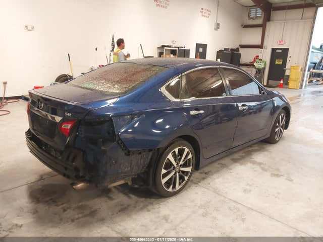 2017 Nissan ALTIMA 2.5 SR — фото 4