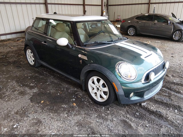 2009 MINI COOPER 