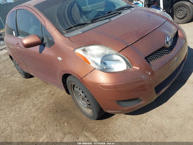 2010 Toyota YARIS photo 6
