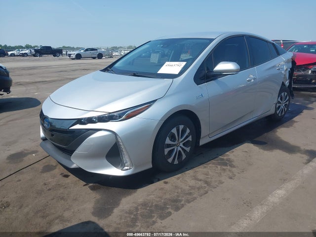 صورة 2 لـ 2020 Toyota PRIUS PRIME XLE