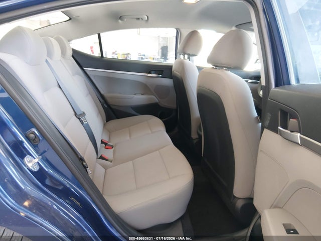صورة 8 لـ 2020 Hyundai ELANTRA SE
