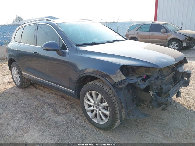 2011 VOLKSWAGEN TOUAREG VR6 SPORT