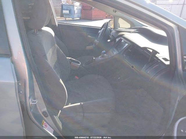 2013 Toyota PRIUS TWO — фото 5