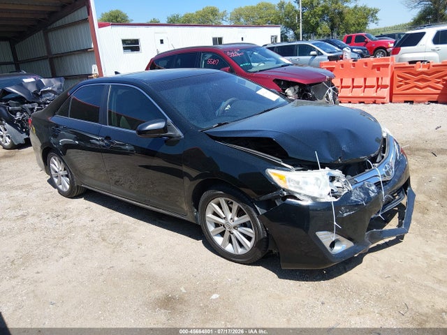 2013 TOYOTA CAMRY XLE V6